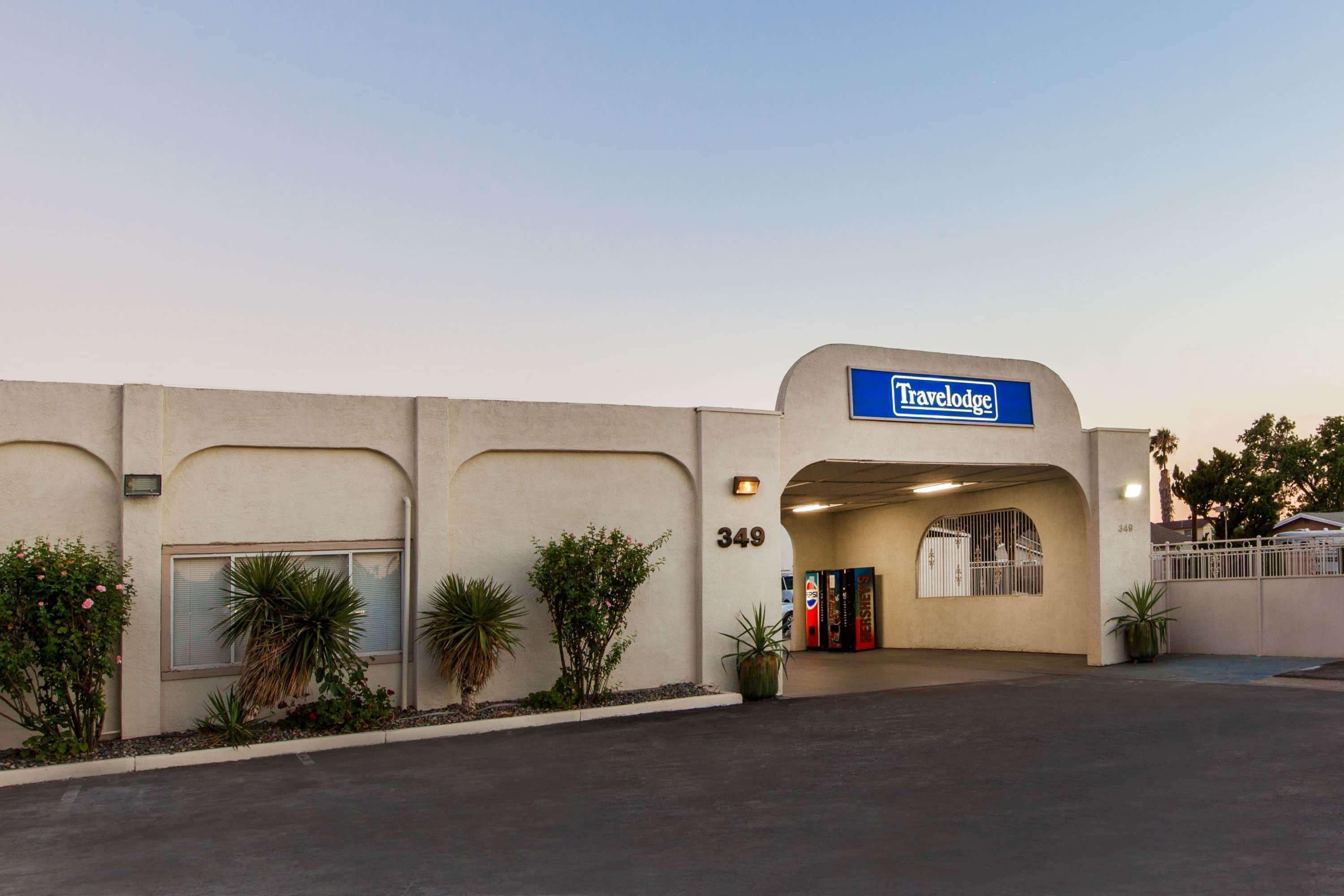 Travelodge By Wyndham Los Banos Ca Eksteriør billede
