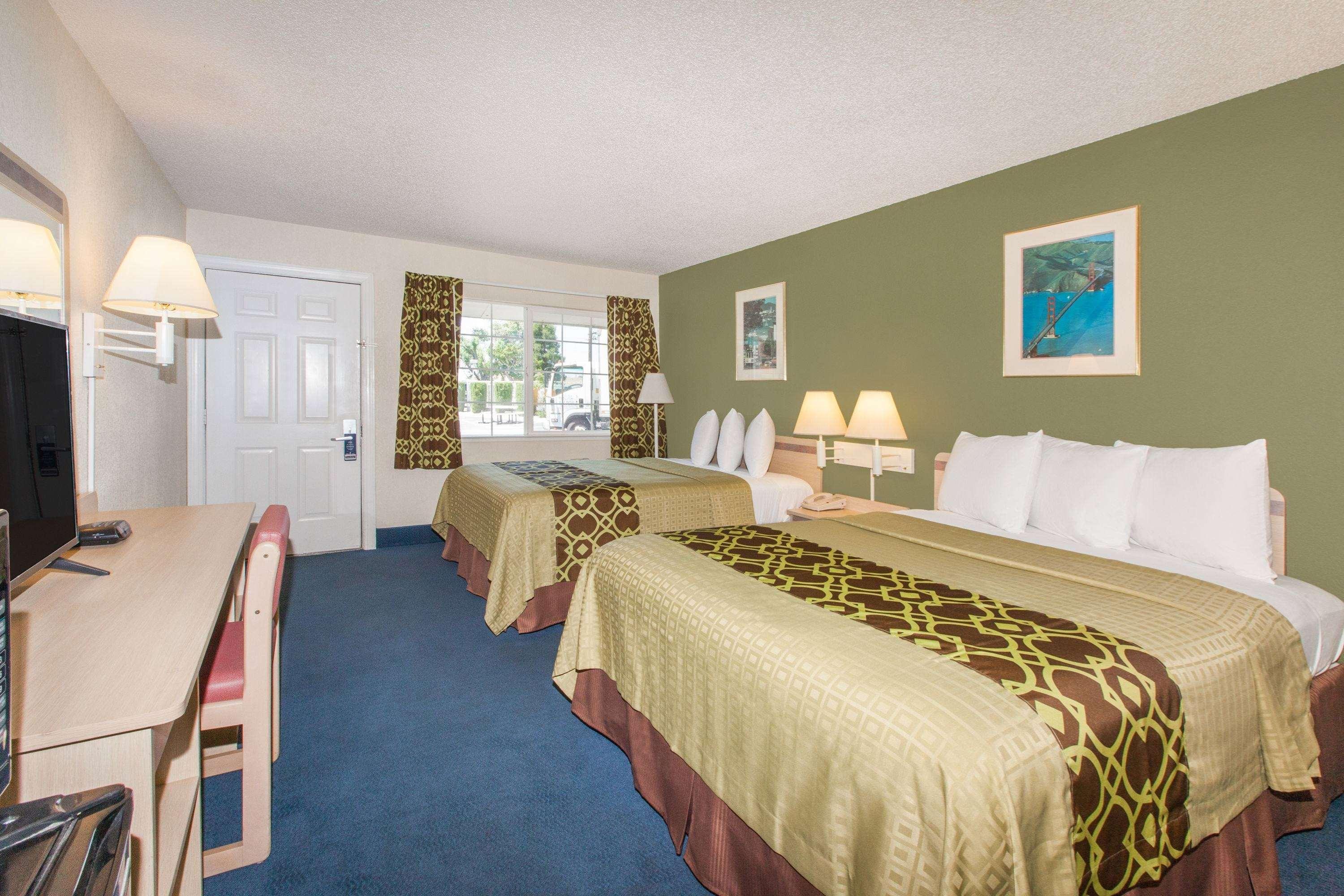 Travelodge By Wyndham Los Banos Ca Eksteriør billede