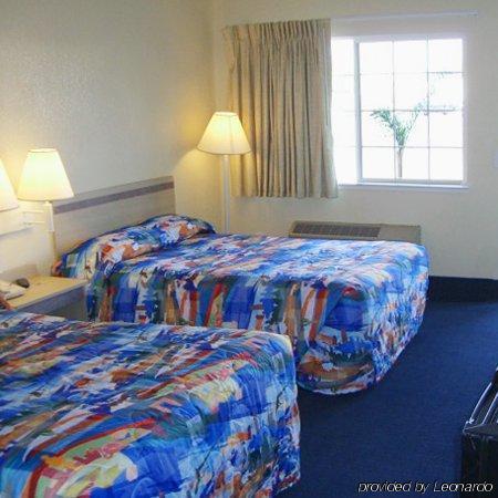 Travelodge By Wyndham Los Banos Ca Værelse billede